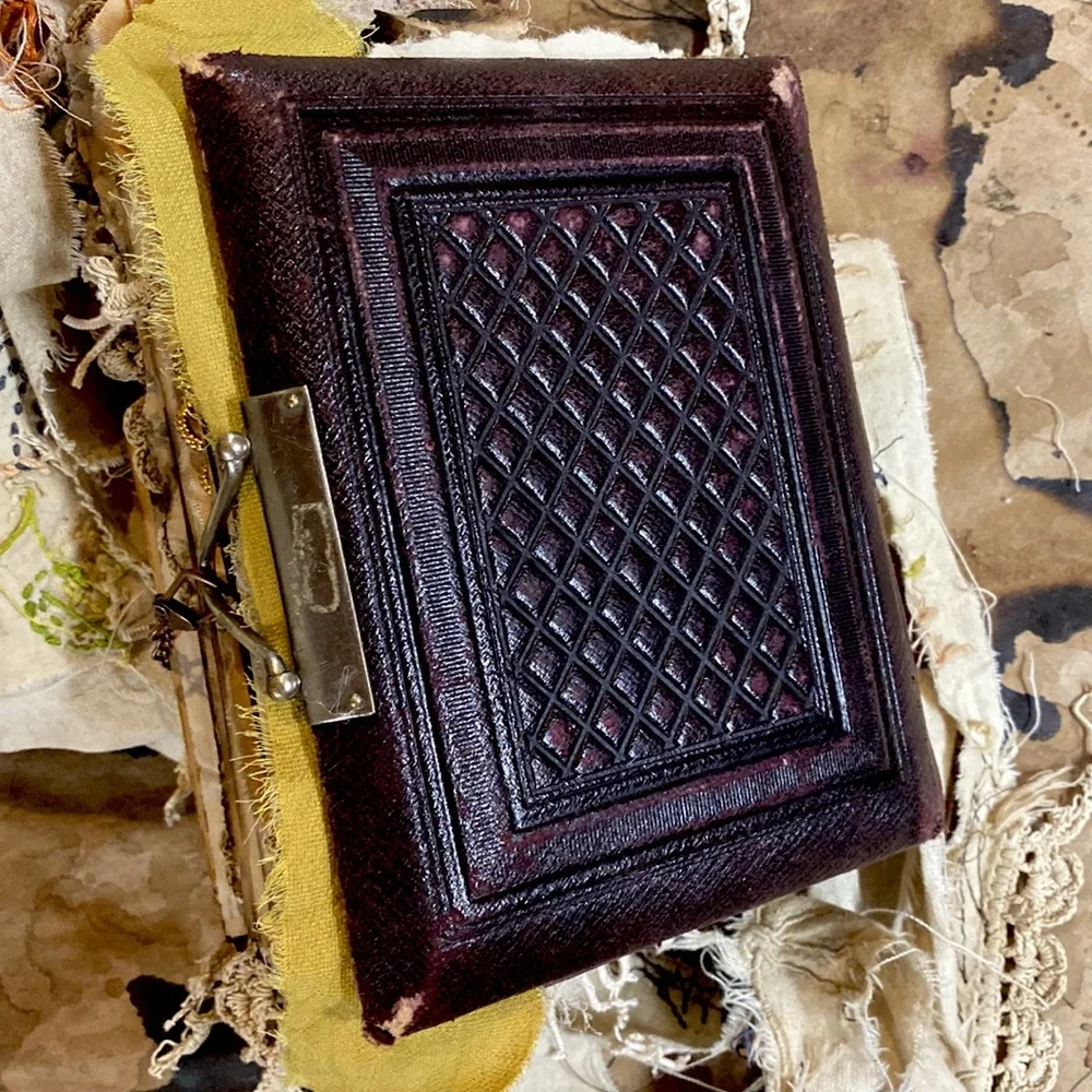 Antique Gothic Grunge junk journal - Picture 12 of 13